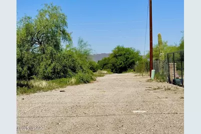 1750 W Riverview Boulevard #1, Tucson, AZ 85745 - Photo 8