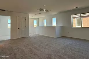 6033 E Campolina Trl, Tucson, AZ 85756 - Photo 8