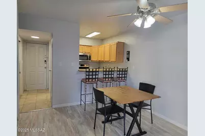 961 N Euclid Avenue #UNIT 233, Tucson, AZ 85719 - Photo 4