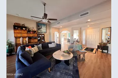 1138 W Masters Circle, Tucson, AZ 85737 - Photo 8