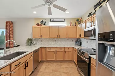 2323 S Via Pompilo, Green Valley, AZ 85614 - Photo 18