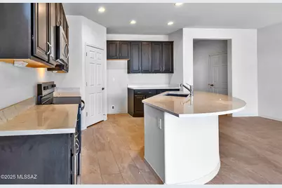 8389 S Coral Root Drive, Tucson, AZ 85747 - Photo 12