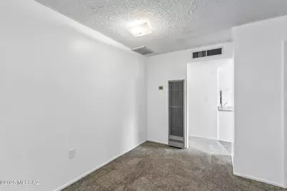 1470 S Palo Verde Avenue #J213, Tucson, AZ 85713 - Photo 8