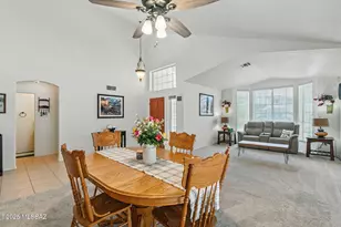 11268 N Running River Pl, Oro Valley, AZ 85737 - Photo 4