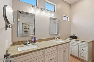 2131 W Calle Guatamote, Green Valley, AZ 85622 - Photo 22