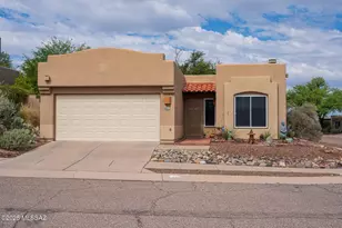 821 N Borderland Ln, Tucson, AZ 85748 - Photo 2