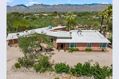 1285 N Speedway Place, Tucson, AZ 85715 - Photo 2