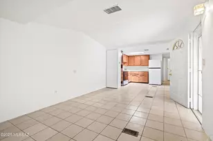 1227 E Ginter Rd, Tucson, AZ 85706 - Photo 12