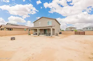 7749 S Crested Spring Dr, Tucson, AZ 85757 - Photo 4