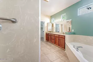 4691 S Piccadilly Dr, Green Valley, AZ 85622 - Photo 28