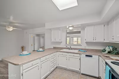 1000 S La Higuera, Green Valley, AZ 85614 - Photo 20