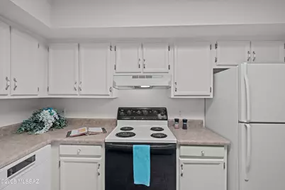 1000 S La Higuera, Green Valley, AZ 85614 - Photo 16