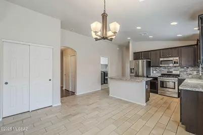 8760 W Saguaro Moon Road, Marana, AZ 85653 - Photo 4