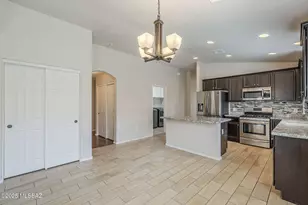 8760 W Saguaro Moon Rd, Marana, AZ 85653 - Photo 4