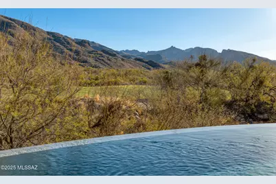 6350 N Whaleback Place, Tucson, AZ 85750 - Photo 2