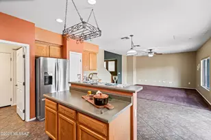 8352 N Amber Burst Dr, Tucson, AZ 85743 - Photo 18