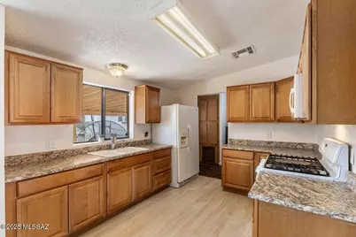 16606 N Columbus Boulevard, Tucson, AZ 85739 - Photo 18