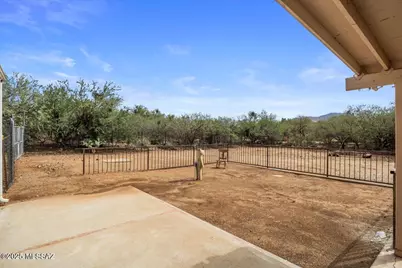 16606 N Columbus Boulevard, Tucson, AZ 85739 - Photo 2