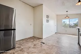 10730 W Mars Rd, Tucson, AZ 85743 - Photo 12