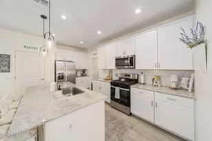 385 N Spring Flower Dr, Tucson, AZ 85748 - Photo 14