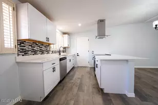 5221 E Hawthorne Pl, Tucson, AZ 85711 - Photo 4