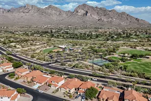 601 W Sendero Claro, Oro Valley, AZ 85737 - Photo 2