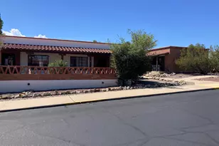 261 W Camino Alameda, Green Valley, AZ 85614 - Photo 2