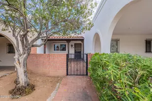 641 S Los Diamantes, Green Valley, AZ 85614 - Photo 4