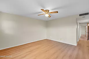 641 S Los Diamantes, Green Valley, AZ 85614 - Photo 32