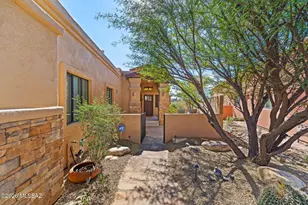 922 E Vault Mine Ct, Green Valley, AZ 85614 - Photo 2