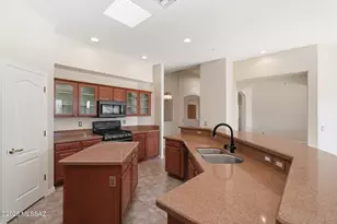 908 E Sawmill Canyon Pl, Green Valley, AZ 85614 - Photo 16