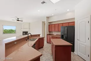 908 E Sawmill Canyon Pl, Green Valley, AZ 85614 - Photo 12