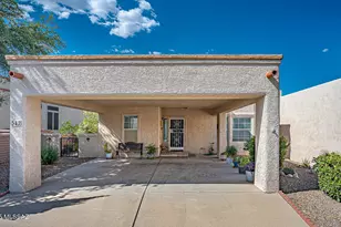 542 W Riverdale Ct, Green Valley, AZ 85614 - Photo 6