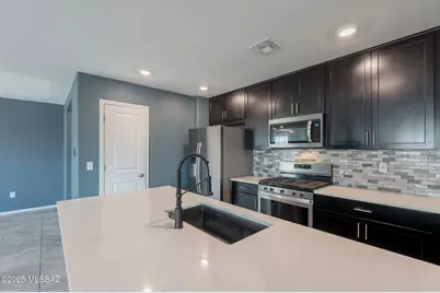 8042 S Golden Bell Drive, Tucson, AZ 85747 - Photo 16