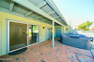 1360 W Camino Alicante, Green Valley, AZ 85622 - Photo 14