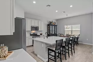 10328 N Desert Tea Dr, Marana, AZ 85653 - Photo 4