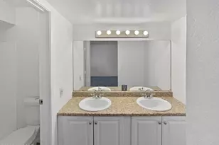 10071 E Nicaragua Ln, Tucson, AZ 85730 - Photo 18