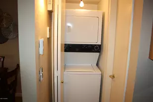 7952 E Colette Cir, Tucson, AZ 85710 - Photo 10