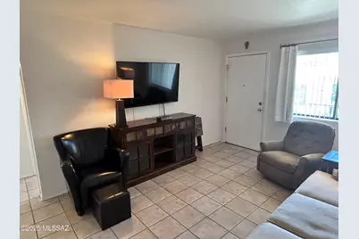 7664 E 22nd Street #Unit 1, Tucson, AZ 85710 - Photo 10