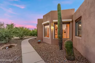 12801 N King Air Dr, Tucson, AZ 85755 - Photo 2