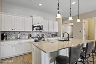 61359 E Flint Dr, Oracle, AZ 85623 - Photo 10