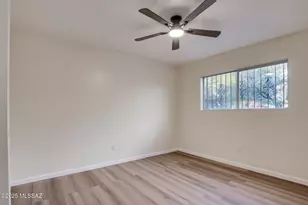 8724 E Kenyon Dr, Tucson, AZ 85710 - Photo 18