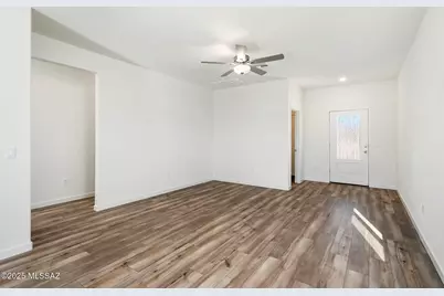 7678 S Wild Prairie Drive, Tucson, AZ 85757 - Photo 2
