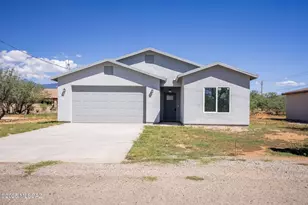 1843 Gardenias Ct, Rio Rico, AZ 85648 - Photo 2