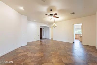 851 E Florida Saddle Court, Green Valley, AZ 85614 - Photo 12