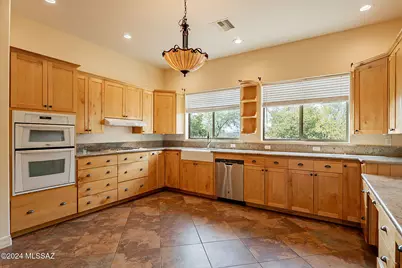 851 E Florida Saddle Court, Green Valley, AZ 85614 - Photo 4