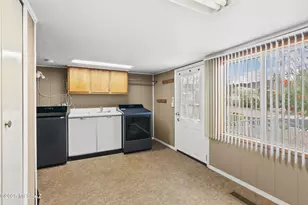 6001 W Flying M St, Tucson, AZ 85713 - Photo 28