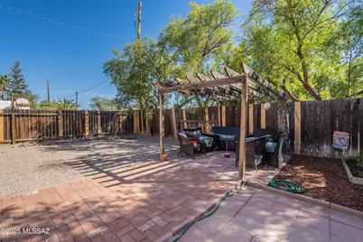 933 E Mesquite Drive, Tucson, AZ 85719 - Photo 22