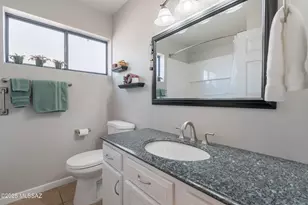 933 E Mesquite Dr, Tucson, AZ 85719 - Photo 14