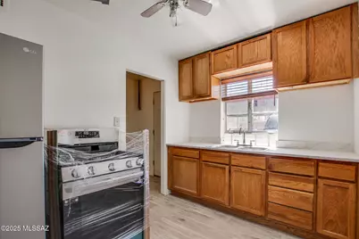 1330 E Broadway Boulevard, Tucson, AZ 85719 - Photo 2